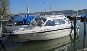 Motorboot der Bootsschule